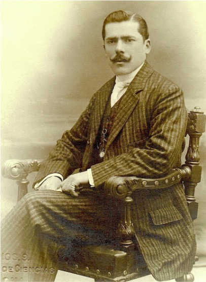 Pau Godes Caballeria